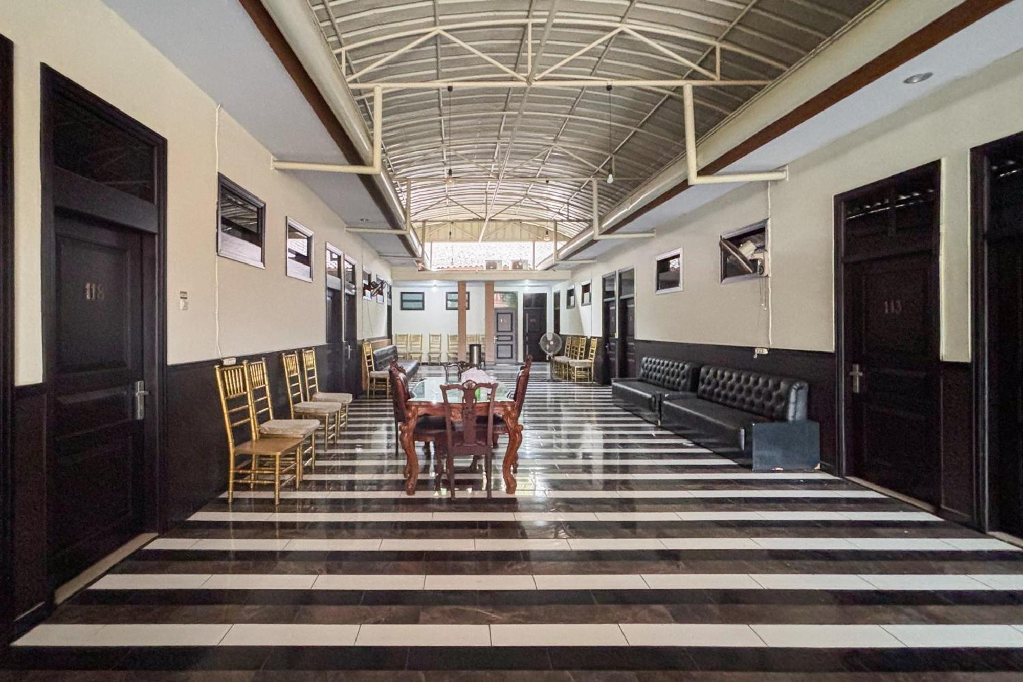 Urbanview Alfiya Hotel Lampung Bandar Lampung Eksteriør bilde