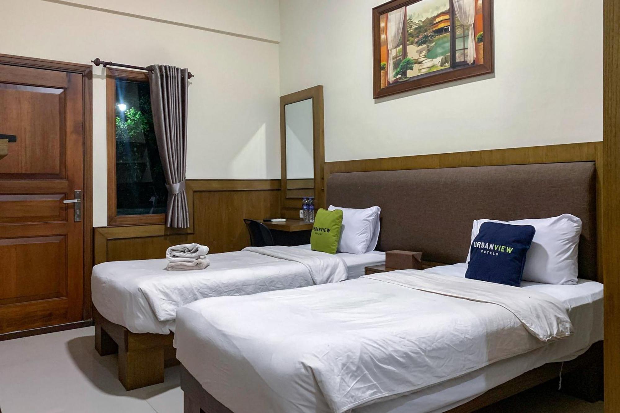 Urbanview Alfiya Hotel Lampung Bandar Lampung Eksteriør bilde